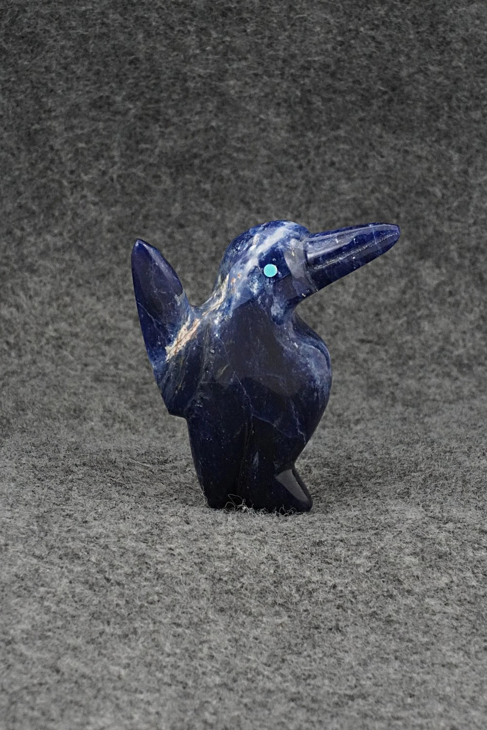 Humming Bird Zuni Fetish Carving - Kenric Laiwakete