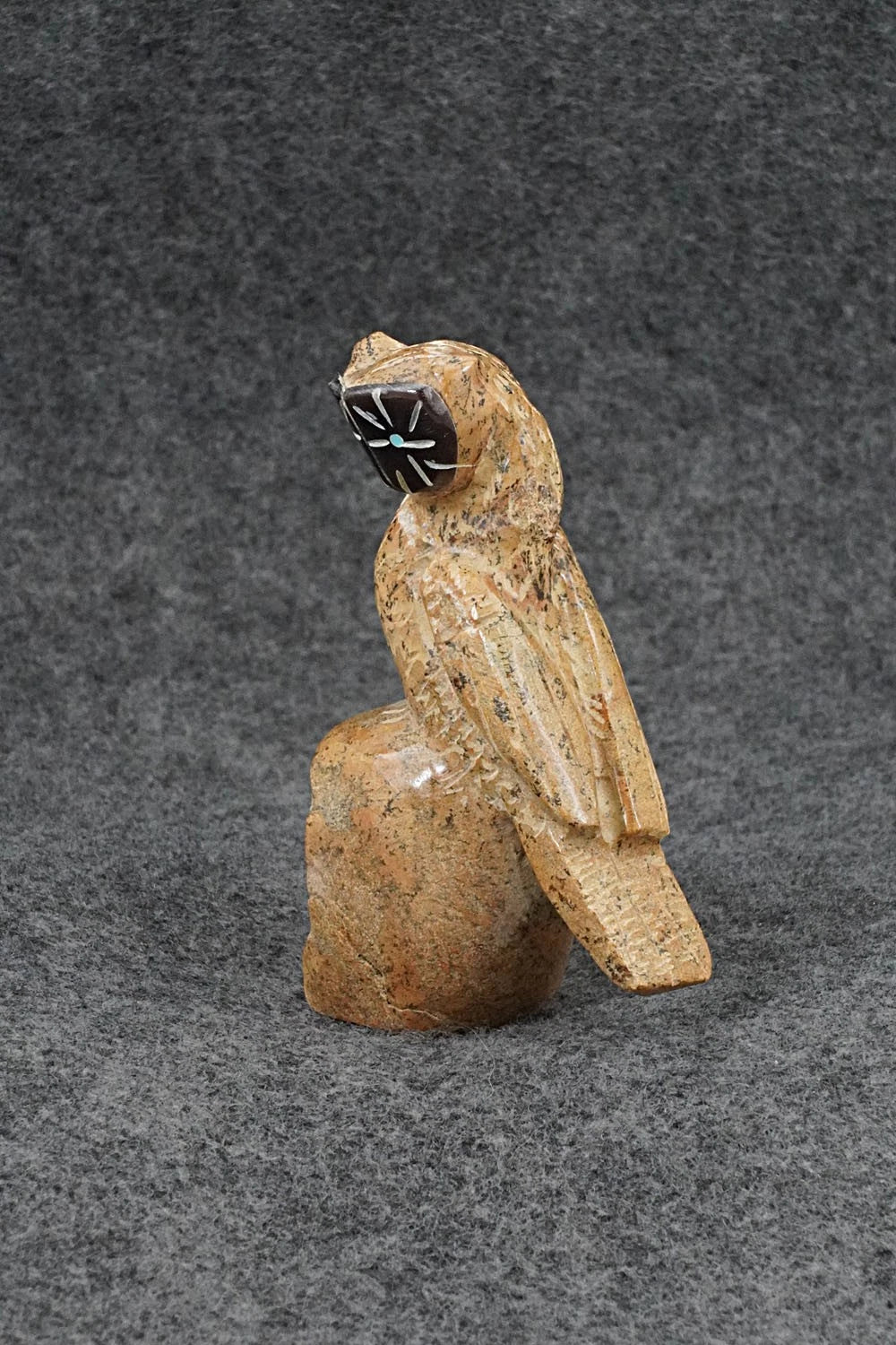 Owl Zuni Fetish Carving - Freddie Leekya