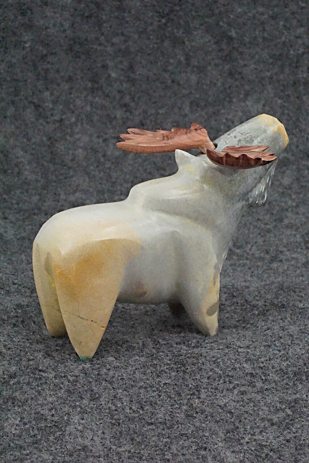 Moose Zuni Fetish Carving - Enrike Leekya