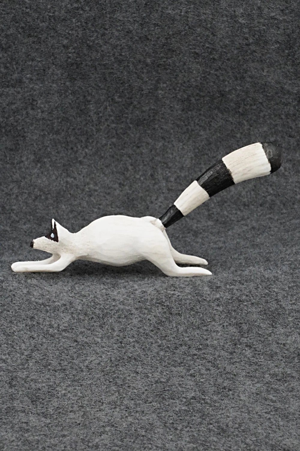 Raccoon Zuni Fetish Carving - Ruben Najera