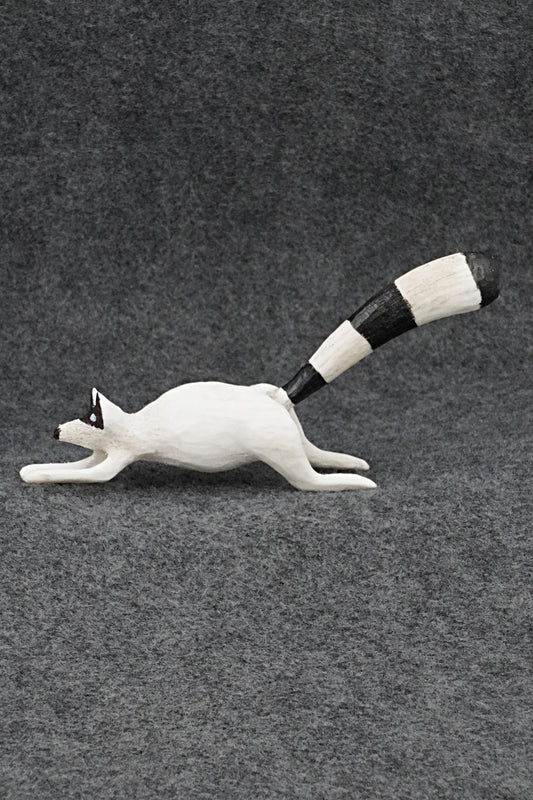 Raccoon Zuni Fetish Carving - Ruben Najera