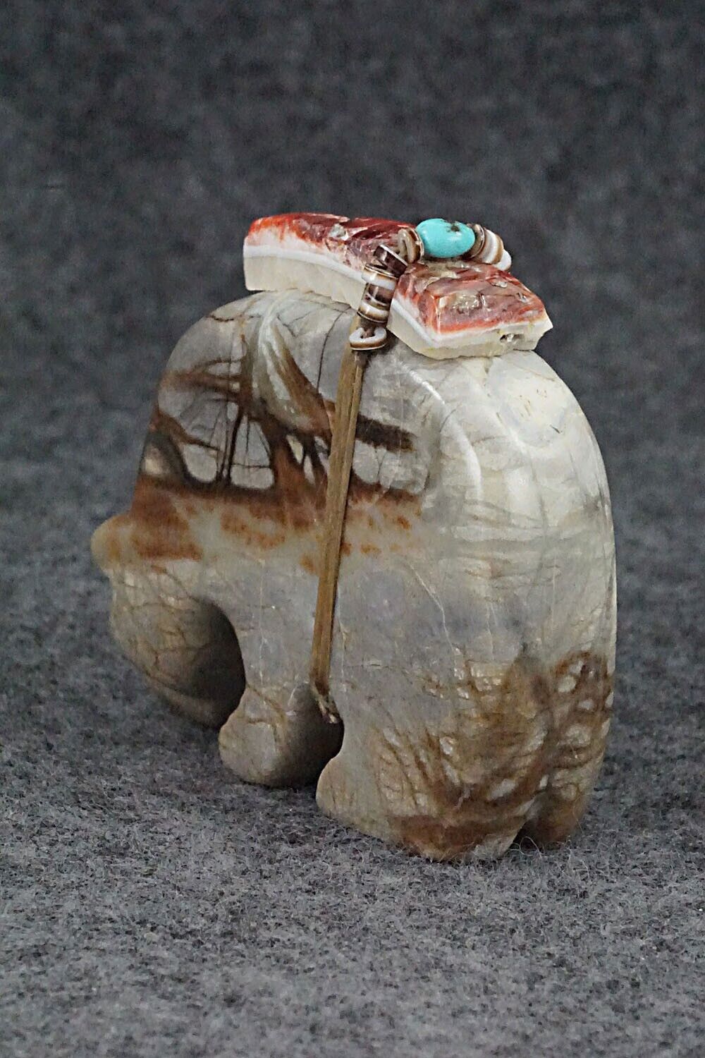 Bear Zuni Fetish Carving - Danny Lonjose