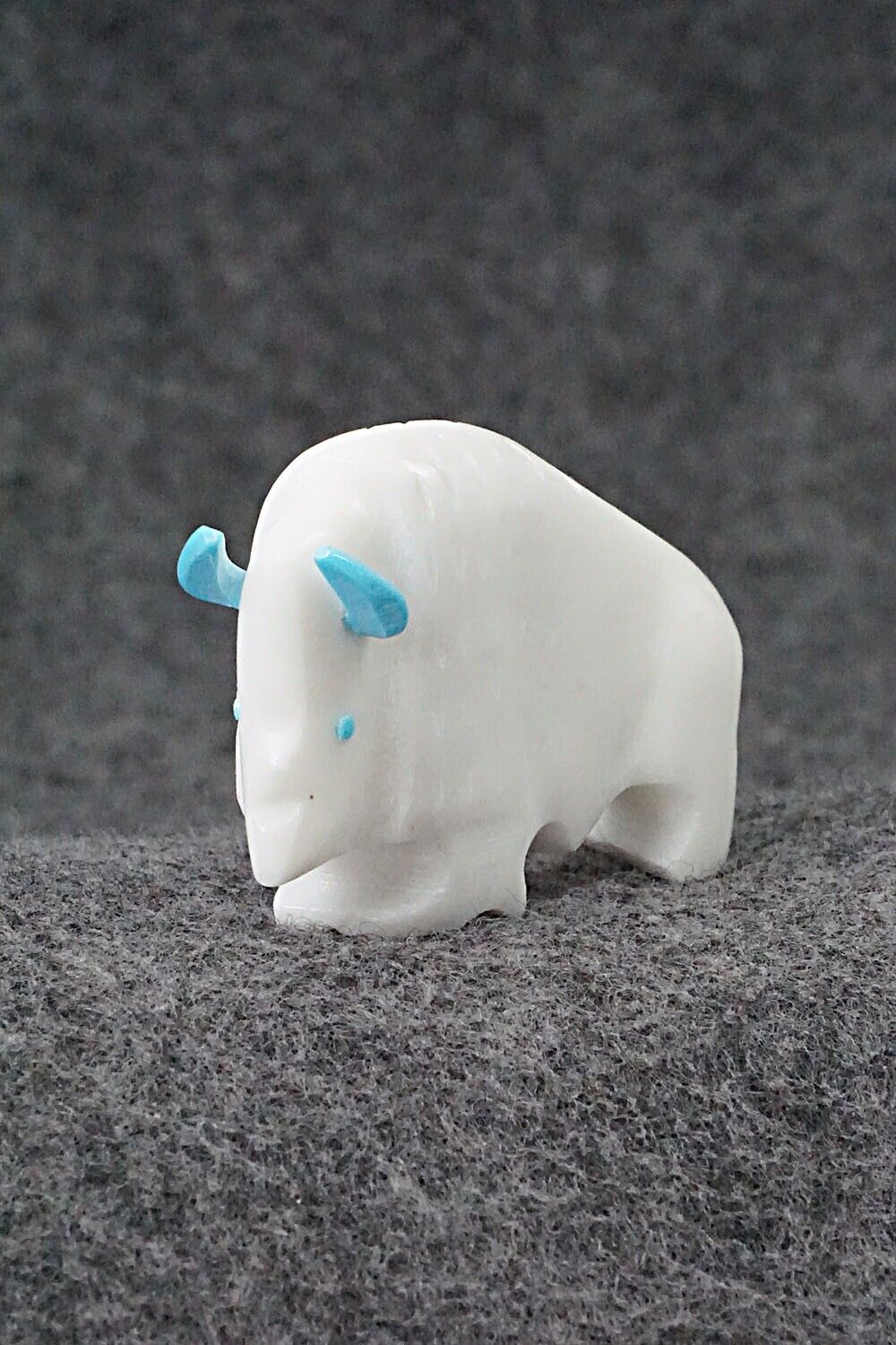 Buffalo Zuni Fetish Carving - Todd Etsate