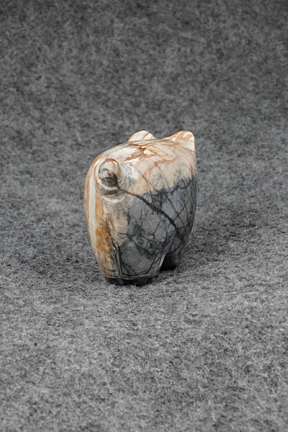 Pig Zuni Fetish Carving - Delvin Leekya