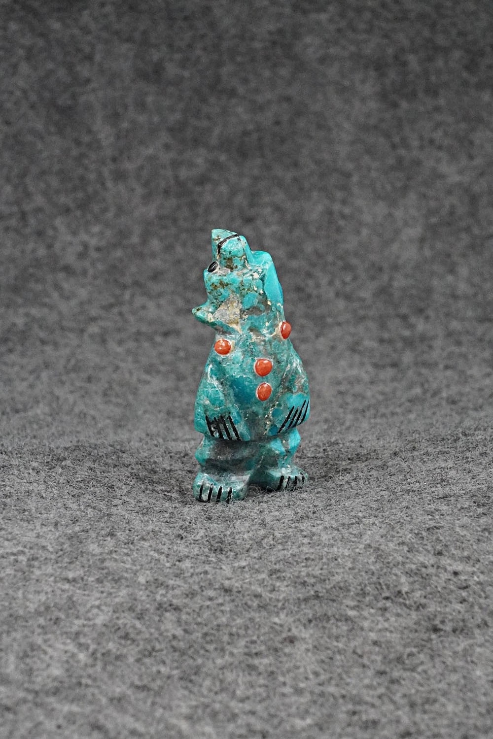 Bear Zuni Fetish Carving - Claudia Peina