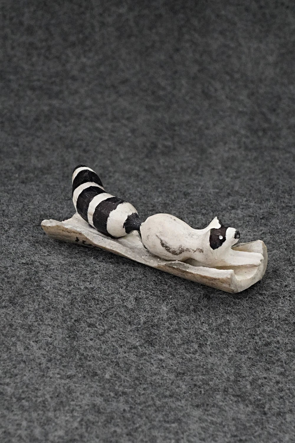 Raccoon Zuni Fetish Carving - Ruben Najara