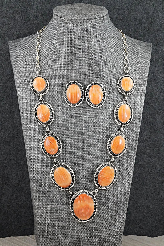 Spiny Oyster & Sterling Silver Necklace and Earrings Set - Darrin Livingston