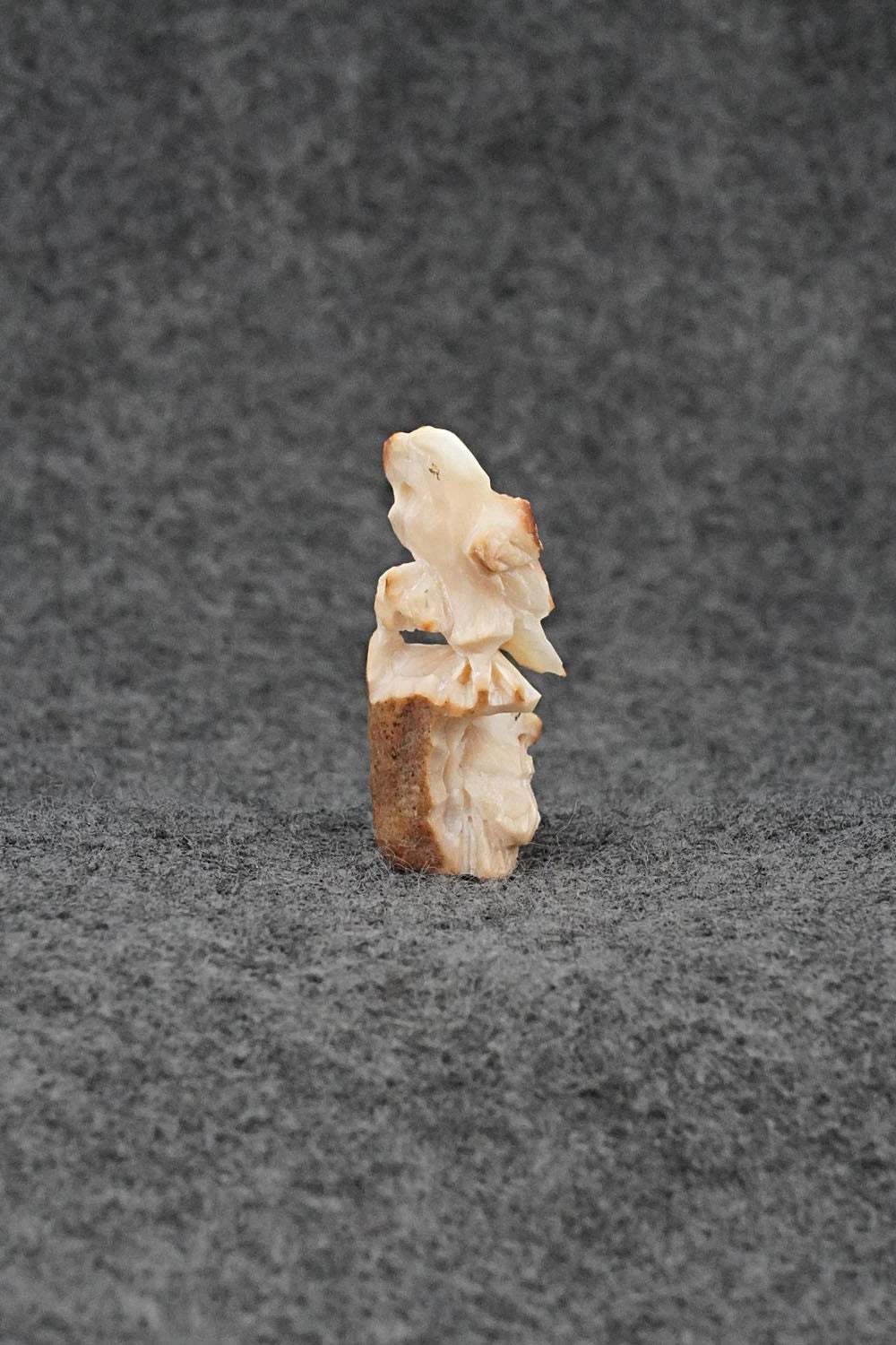 Eagle Zuni Fetish Carving - Ruben Najera