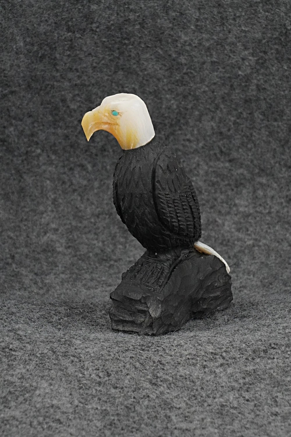 Bald Eagle Zuni Fetish Carving - Fenton Luna