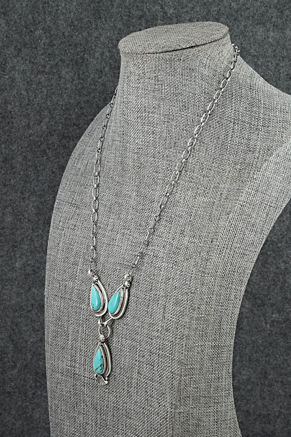 Turquoise & Sterling Silver Necklace - Verley Betone