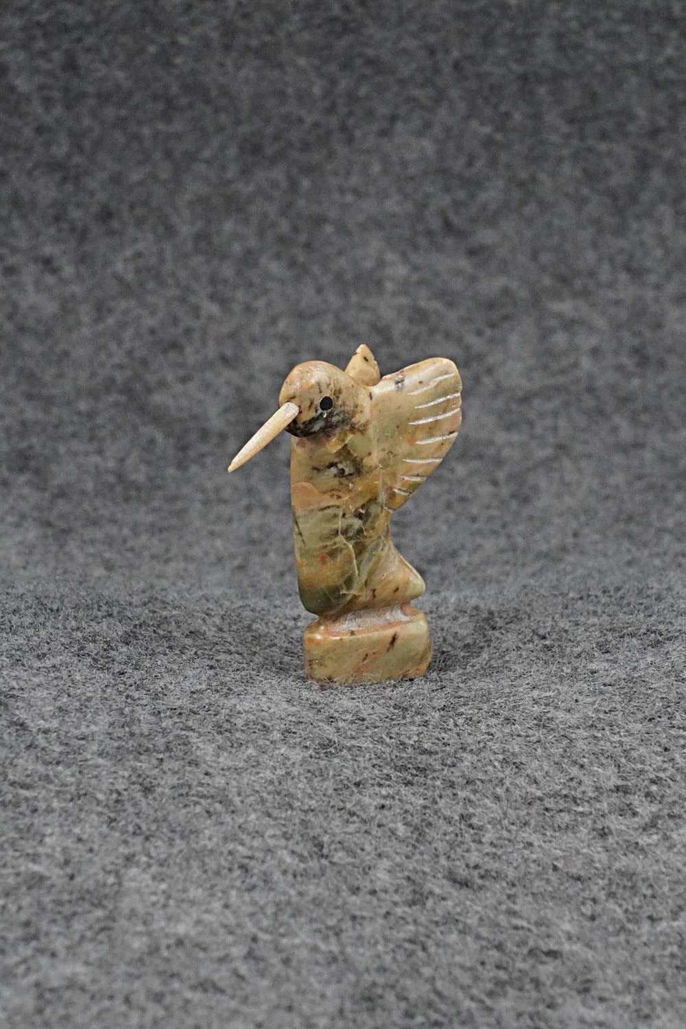 Hummingbird Zuni Fetish Carving - Justin Red Elk