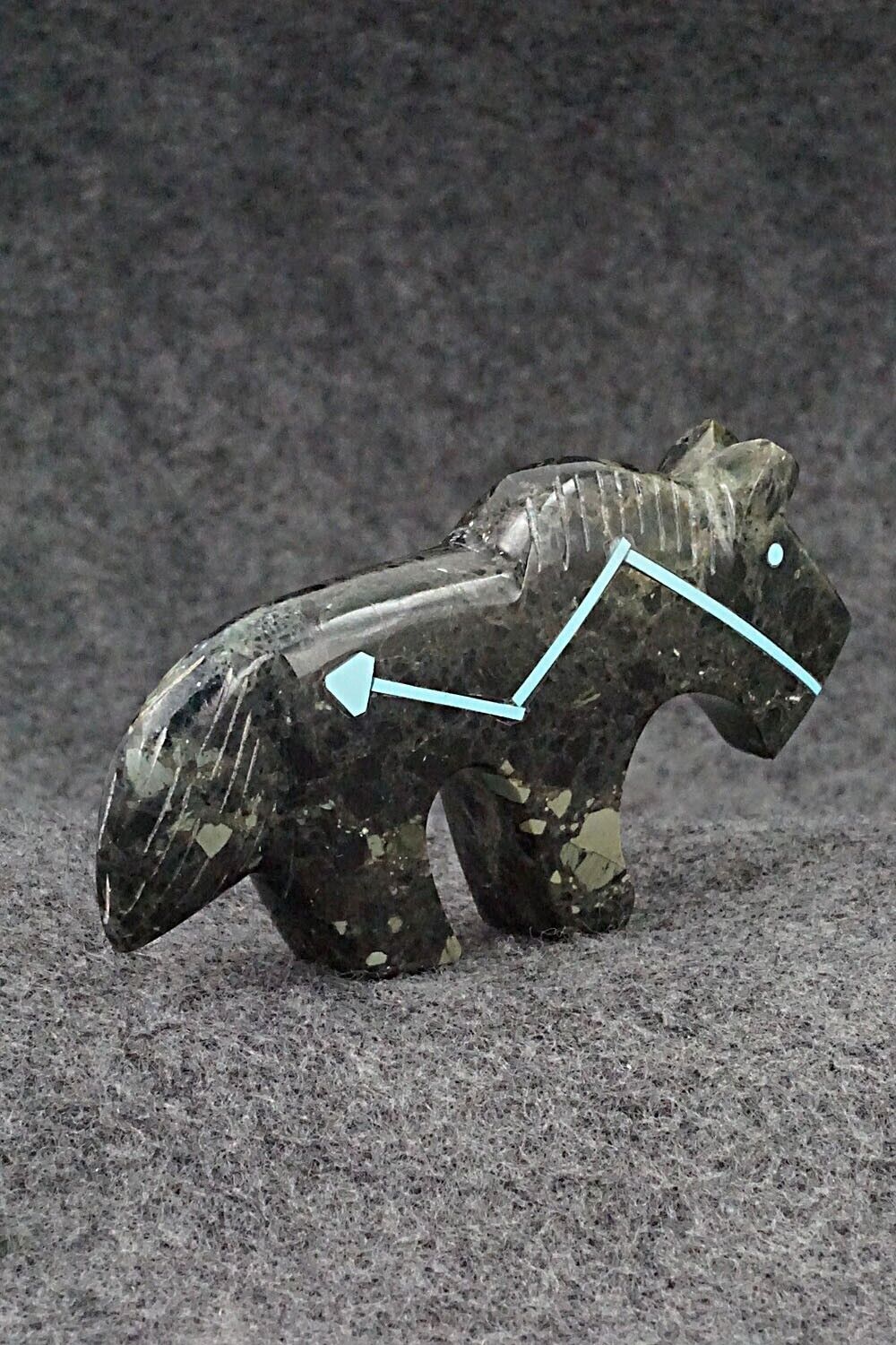 Horse Zuni Fetish Carving - Kenric Laiwakete