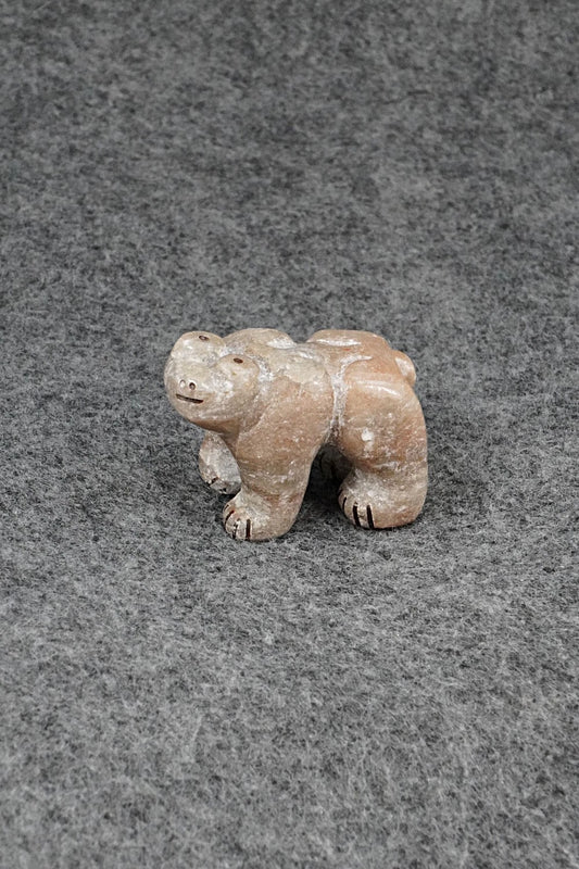 Bear Zuni Fetish Carving - Rick Kallestewa