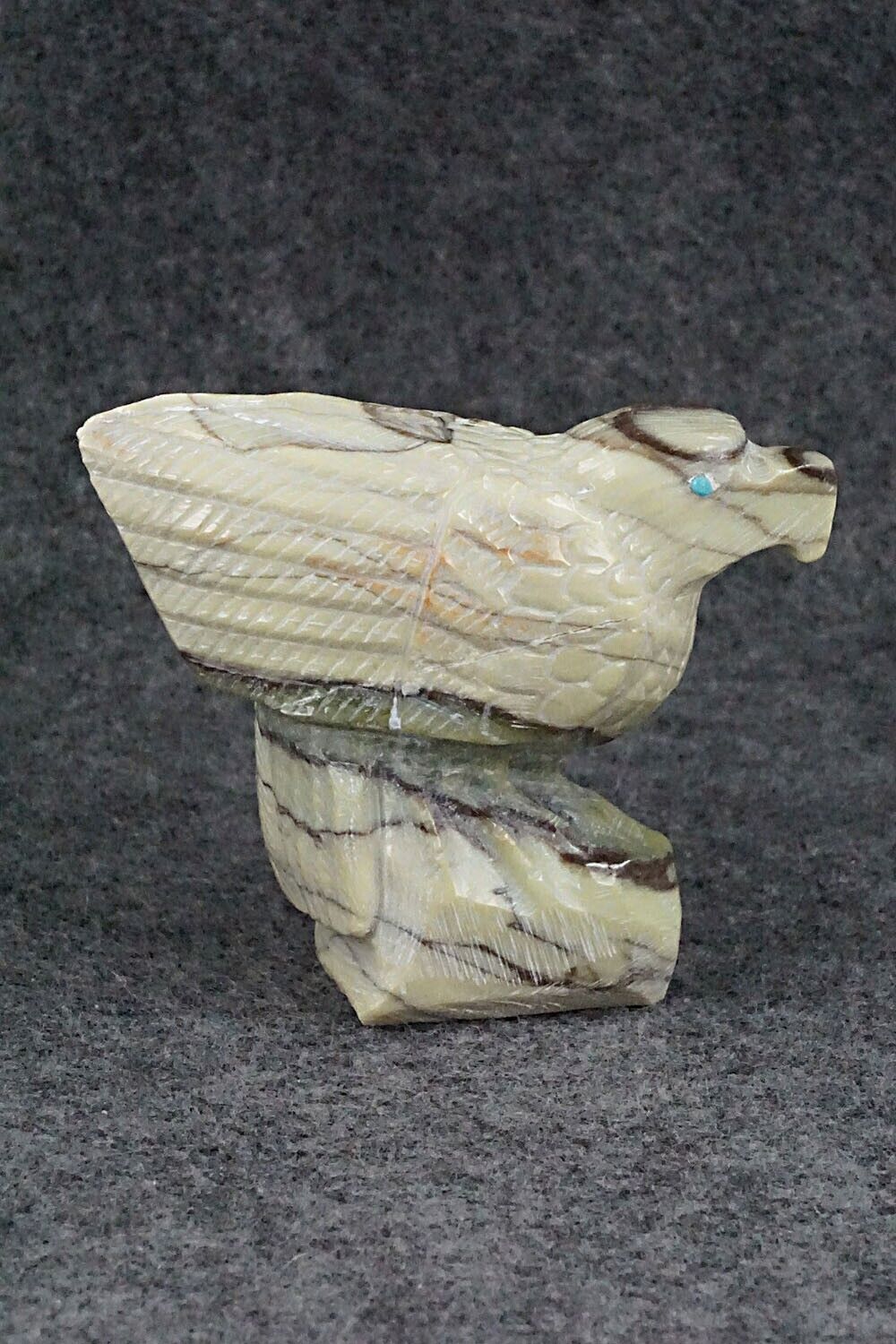 Eagle Zuni Fetish Carving - Derrick Kaamasee