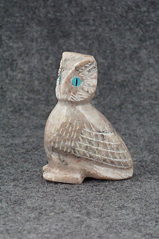 Owl Zuni Fetish Carving - Andres Lementino