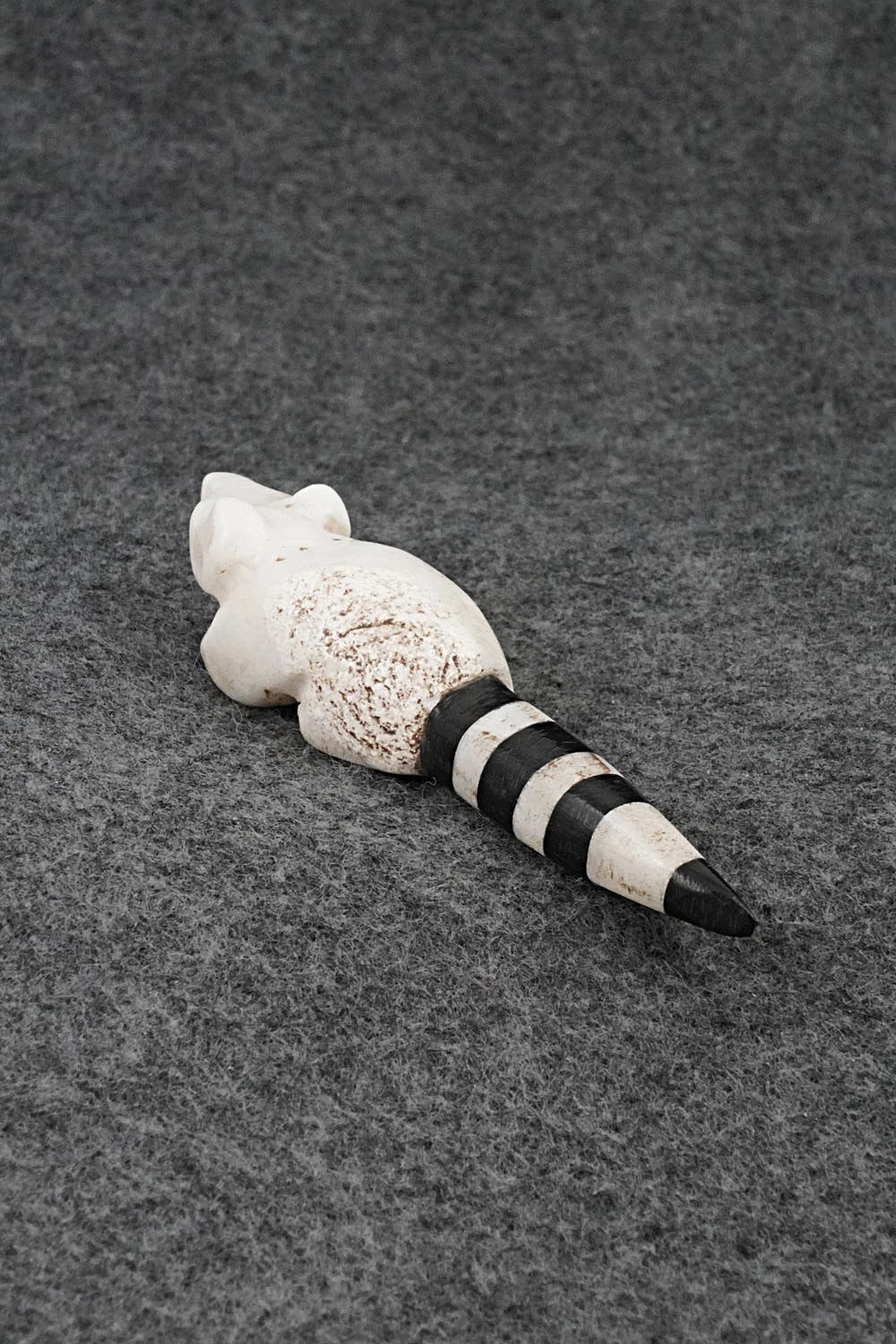 Raccoon Zuni Fetish Carving - Justin Red Elk