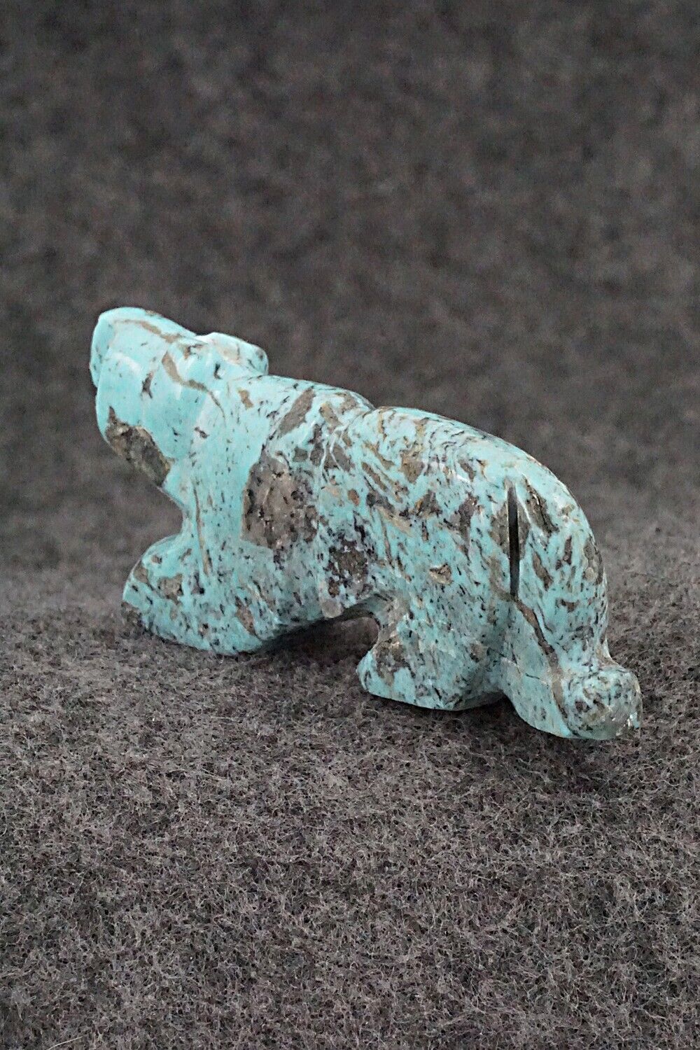 Mountain Lion Zuni Fetish Carving - Reynold Lunasee