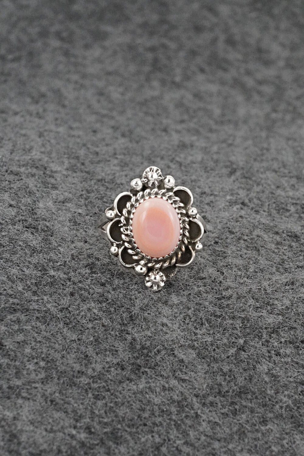 Conch Shell & Sterling Silver Ring - Frieda Martinez - Size 6