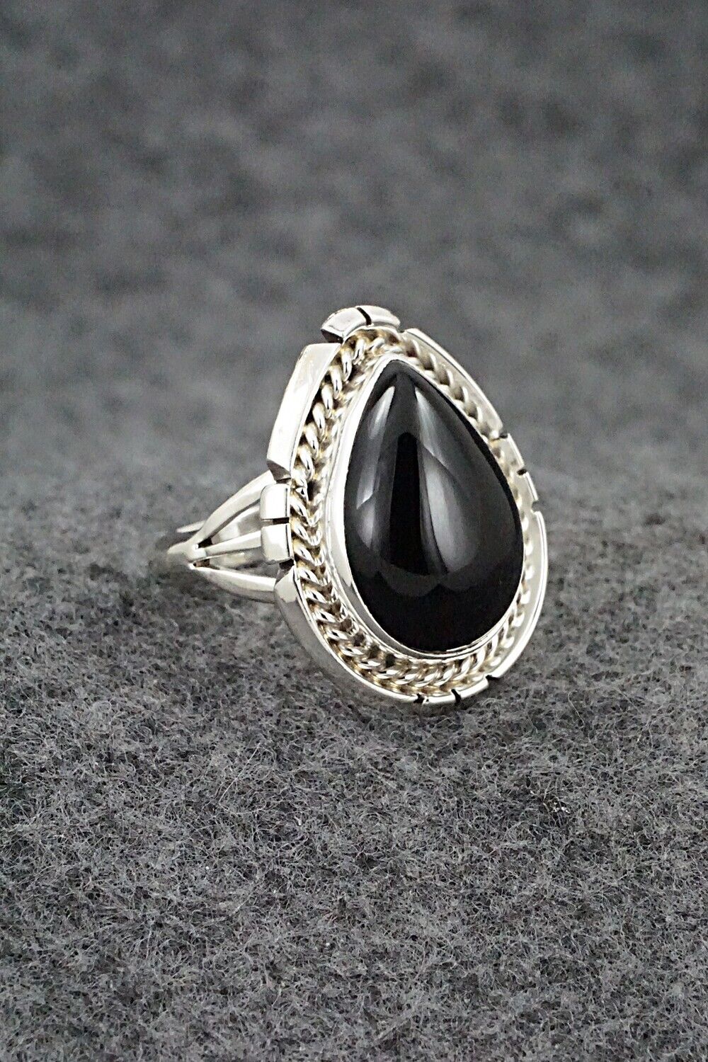 Onyx & Sterling Silver Ring - Samuel Yellowhair - Size 7