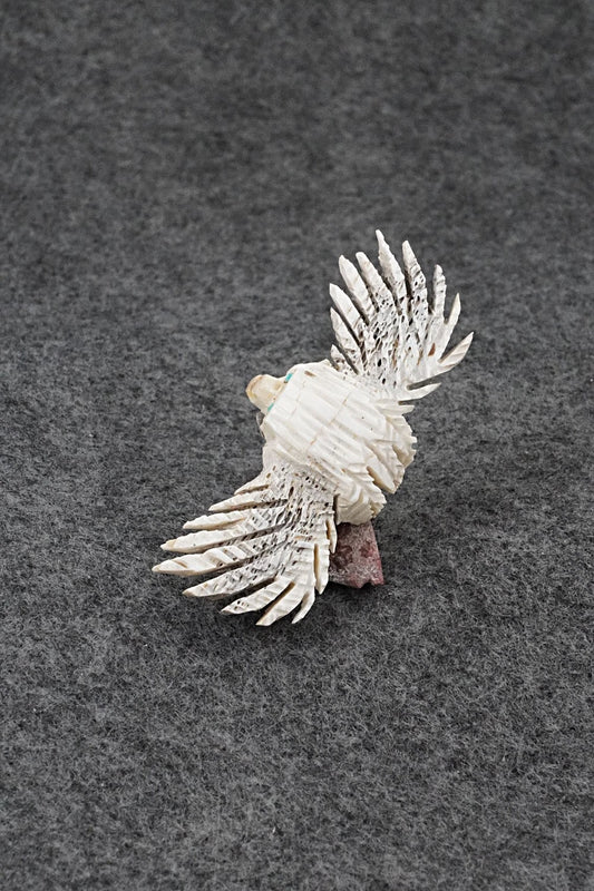 Eagle Zuni Fetish Carving - Carl Etsate