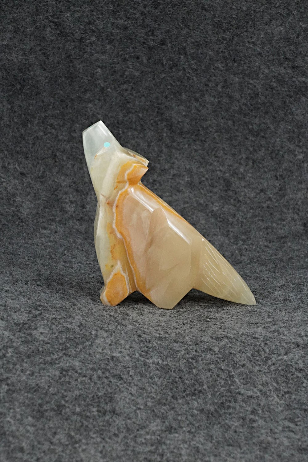 Wolf Zuni Fetish Carving - Kenric Laiwakete
