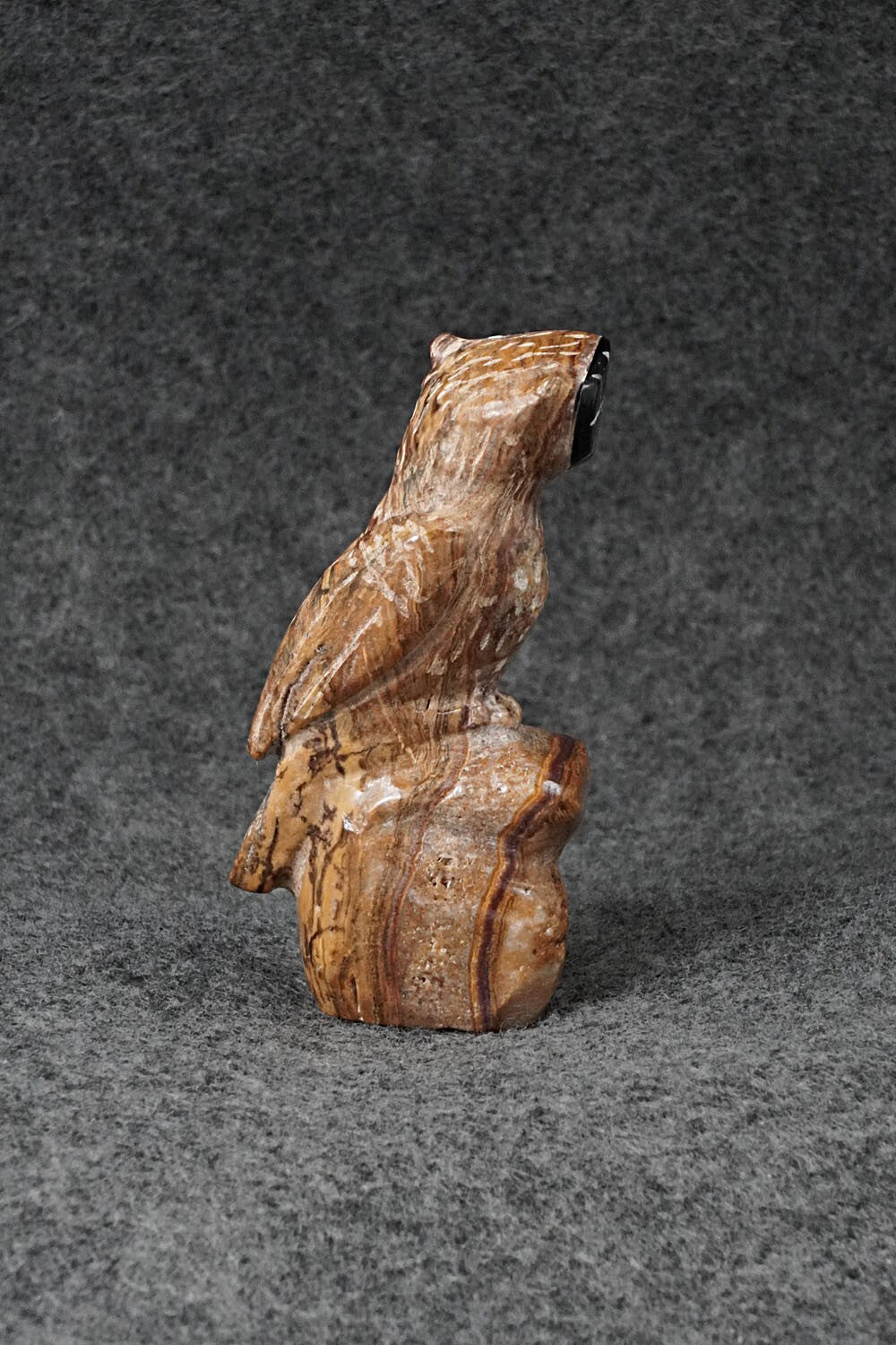Owl Zuni Fetish Carving - Freddie Leekya