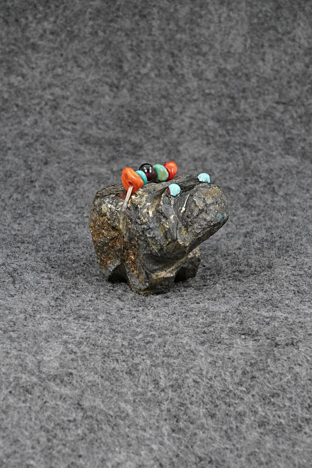 Bear Zuni Fetish Carving - James Panteah