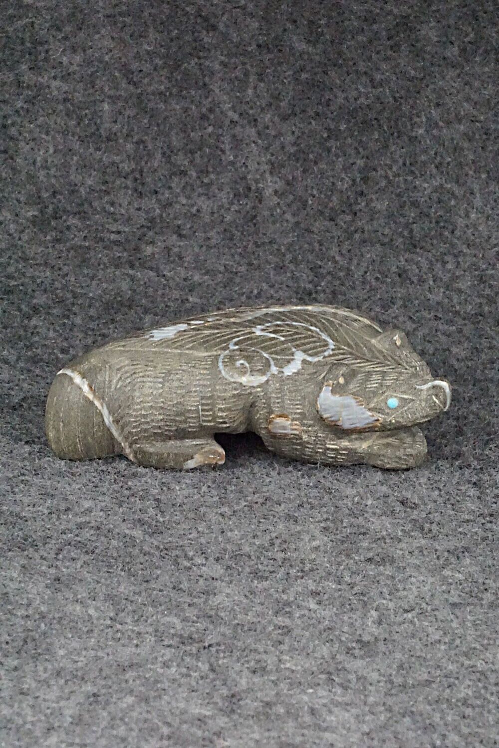 Badger Zuni Fetish Carving - Karen Zunie
