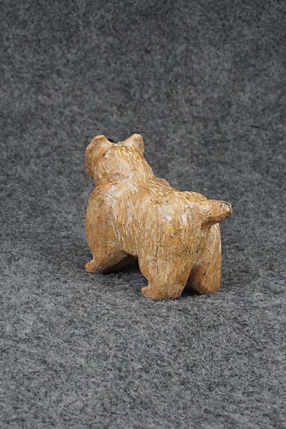 Bobcat Zuni Fetish Carving - Freddie Leekya