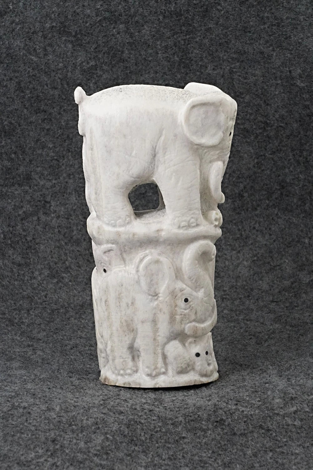 Elephant Zuni Fetish Carving - Maxx Laate
