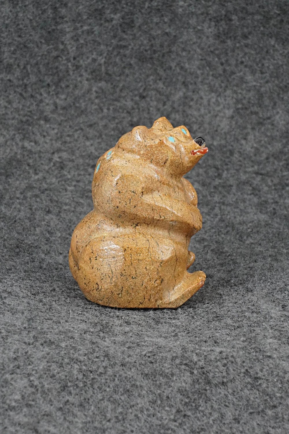 Bear Zuni Fetish Carving - Freddie Leekya