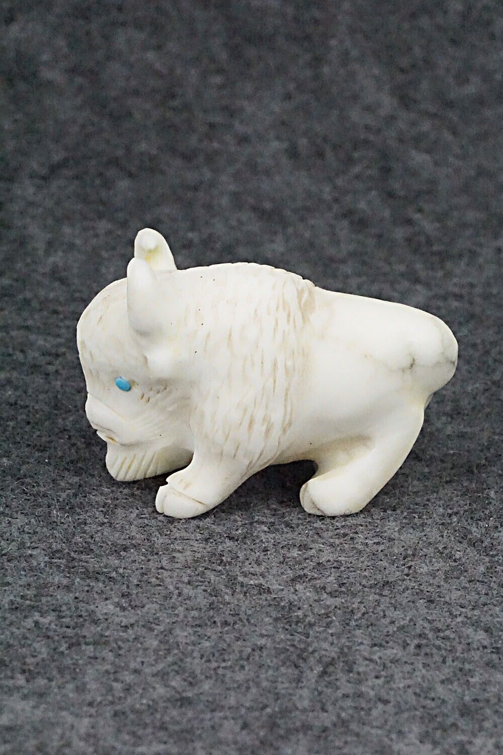 Buffalo Zuni Fetish Carving - Wilfred Cheama