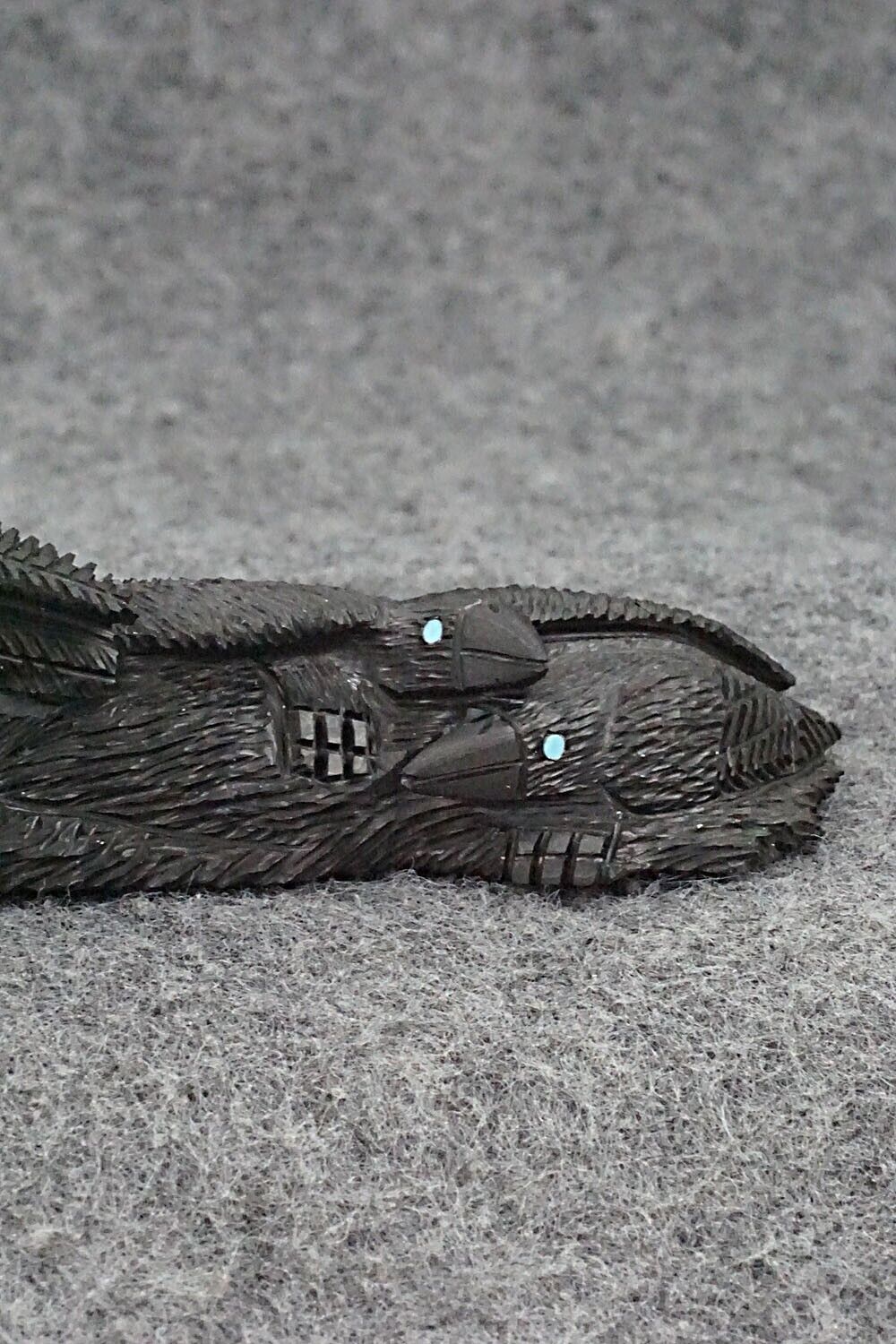 Crows Zuni Fetish Carving - Destry Siutza