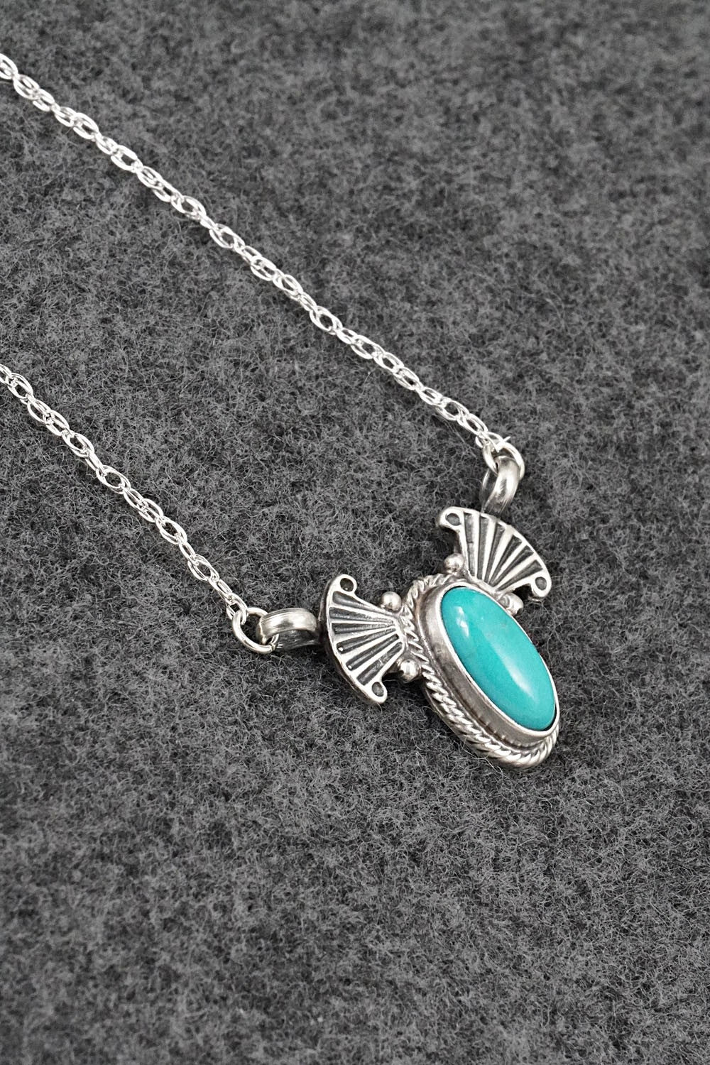 Turquoise & Sterling Silver Necklace - Verley Betone
