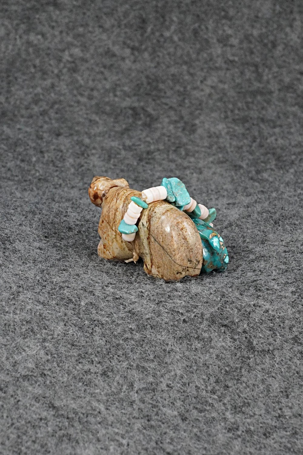 Bear Zuni Fetish Carving - Daisy Rose Leonard