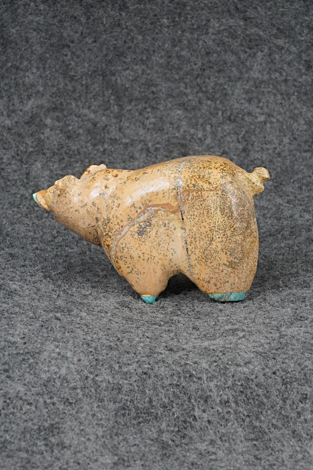 Pig Zuni Fetish Carving - Freddie Leekya