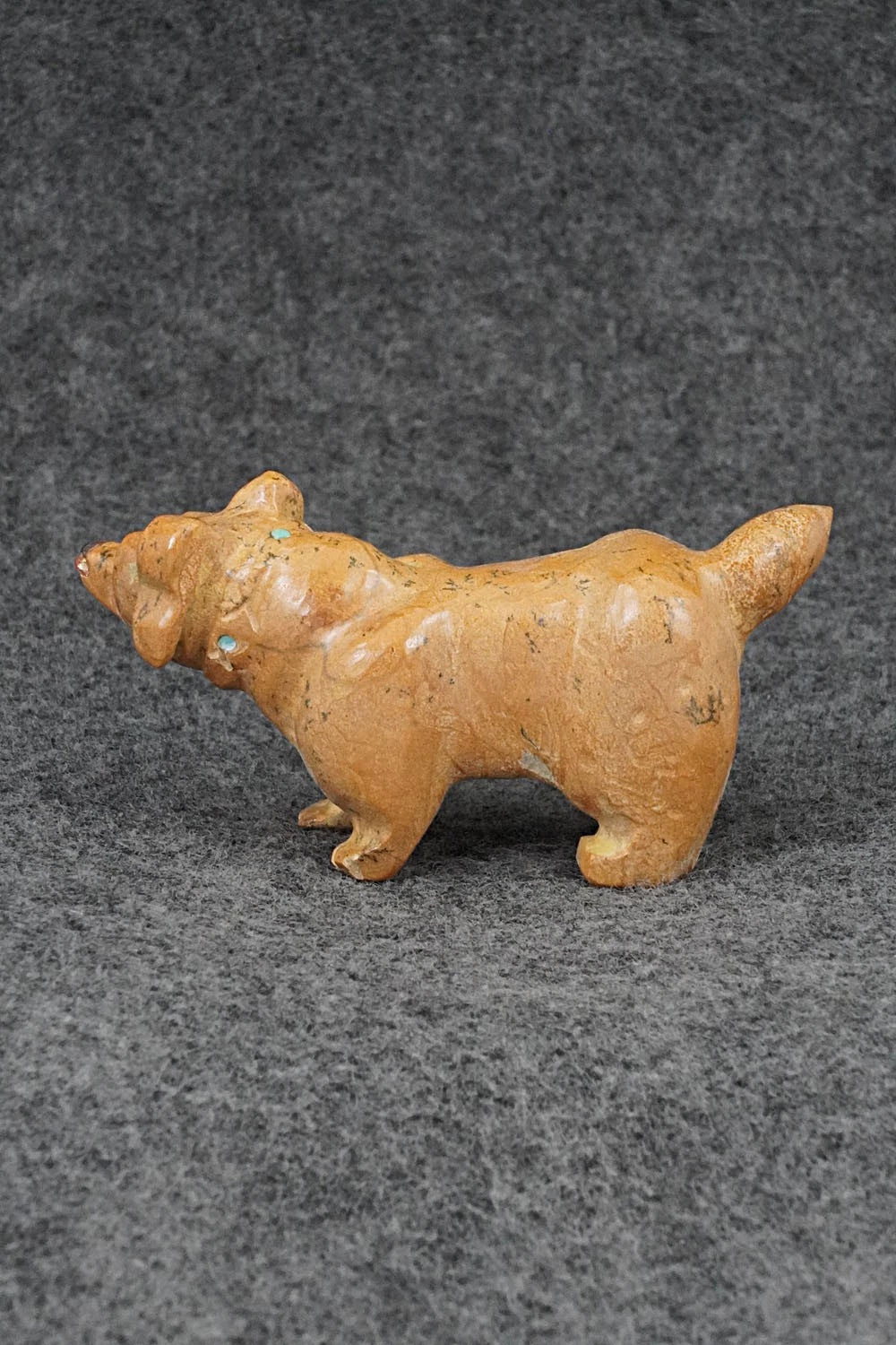 Dog Zuni Fetish Carving - Freddie Leekya