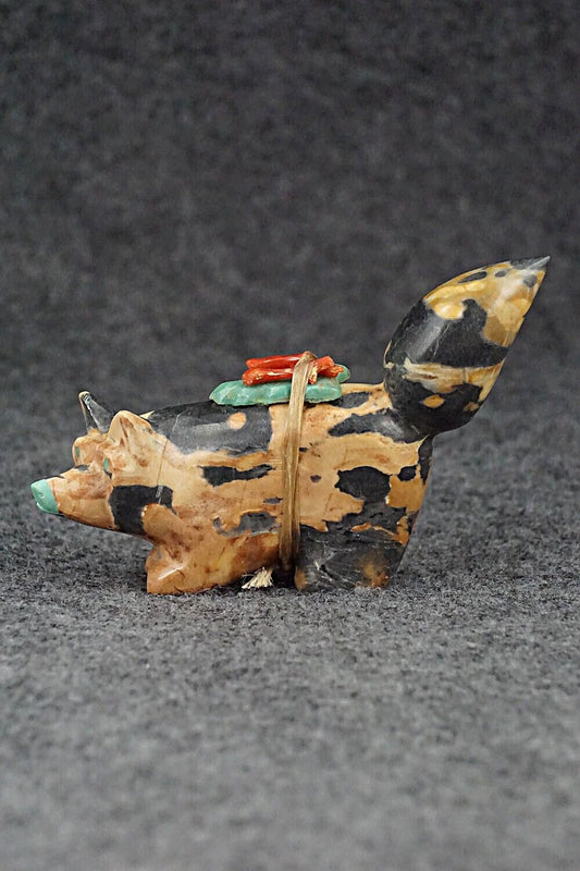 Wolf Zuni Fetish Carving - Enrike Leekya