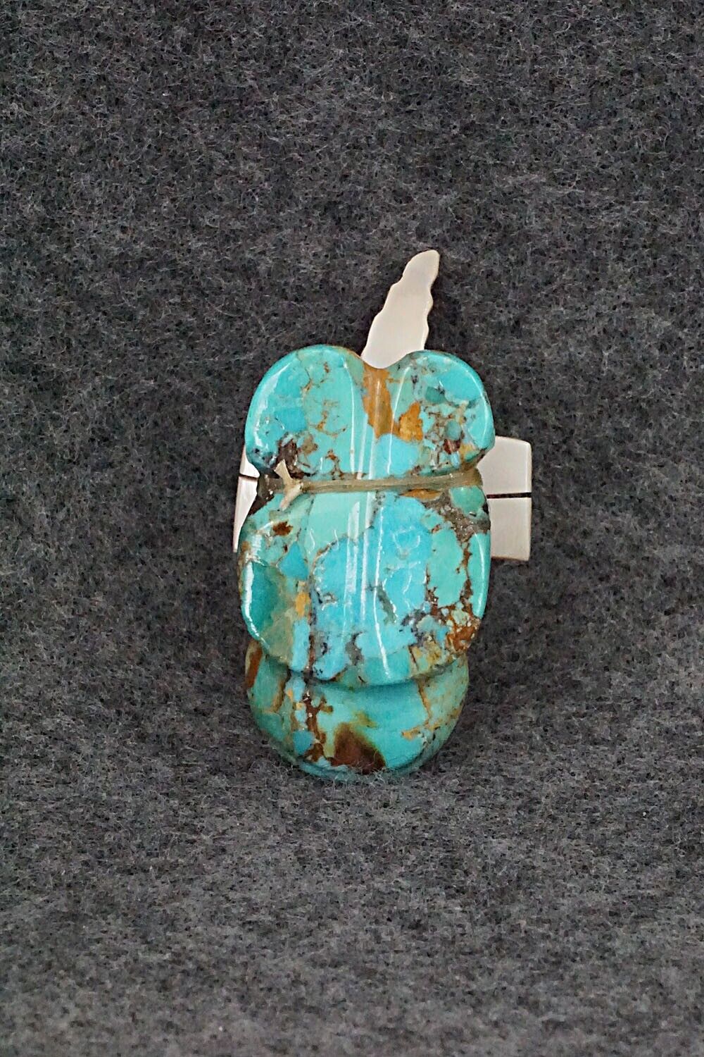Frog with Dragonfly Zuni Fetish Carving - Daisy Rose Leonard