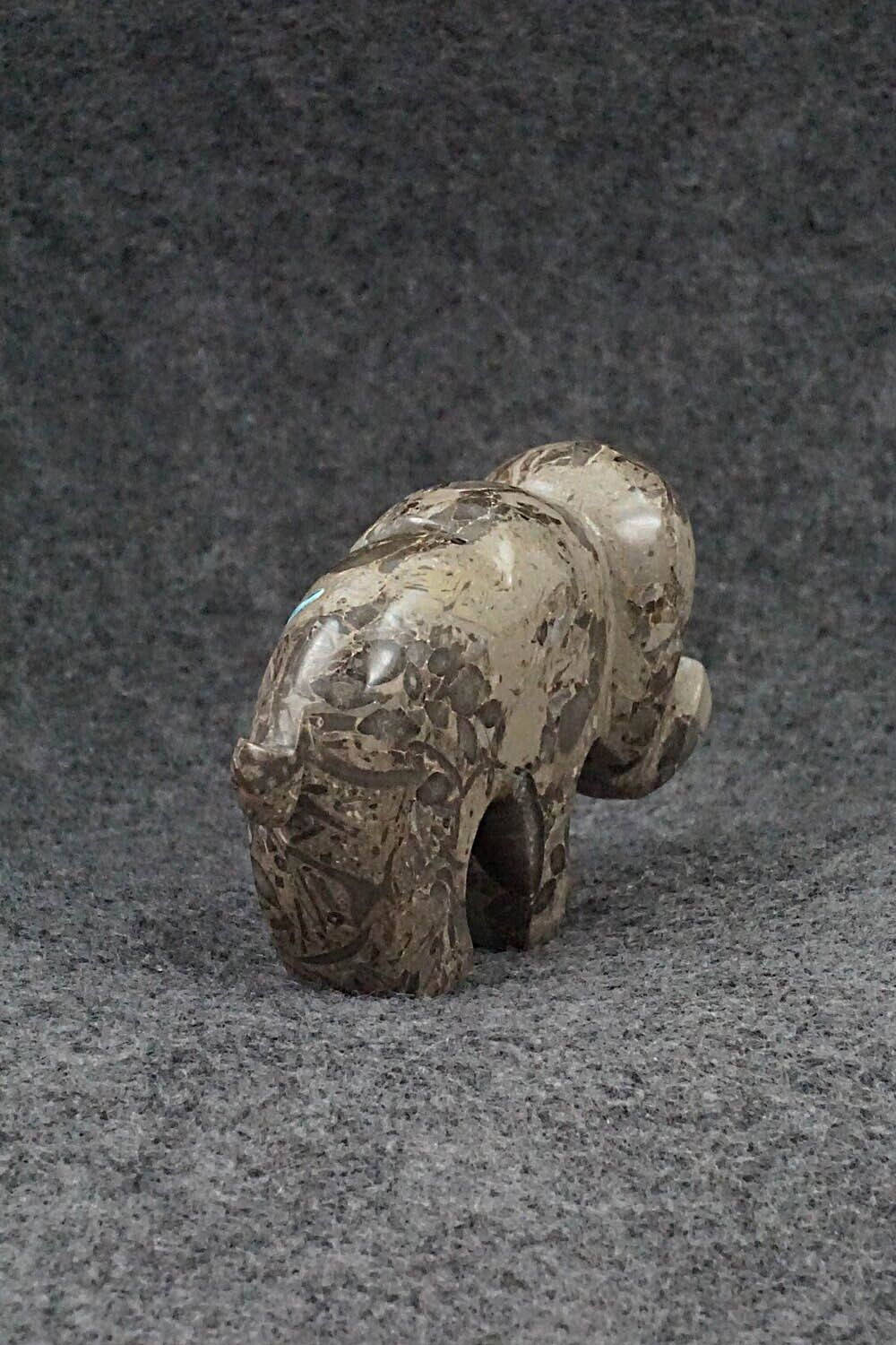 Elephant Zuni Fetish Carving - Kenric Laiwakete