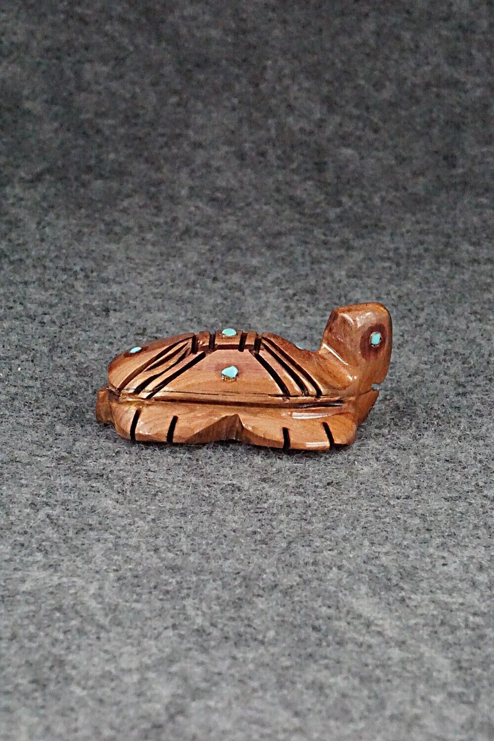 Turtle Zuni Fetish Carving - Carl Etsate