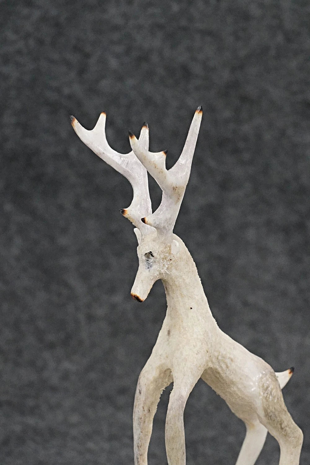 Deer Zuni Fetish Carving - Ruben Najara