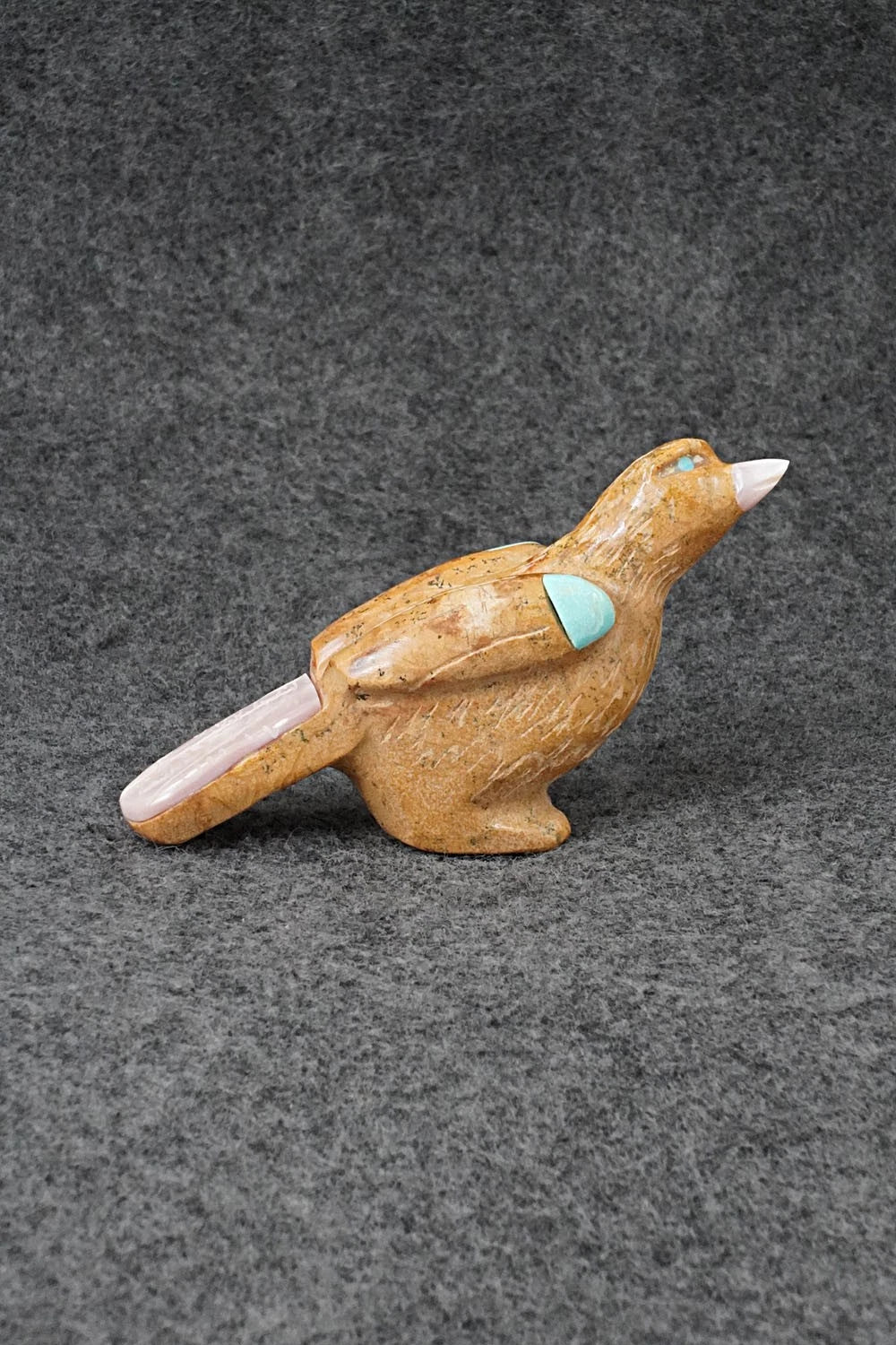 Bird Zuni Fetish Carving - Freddie Leekya