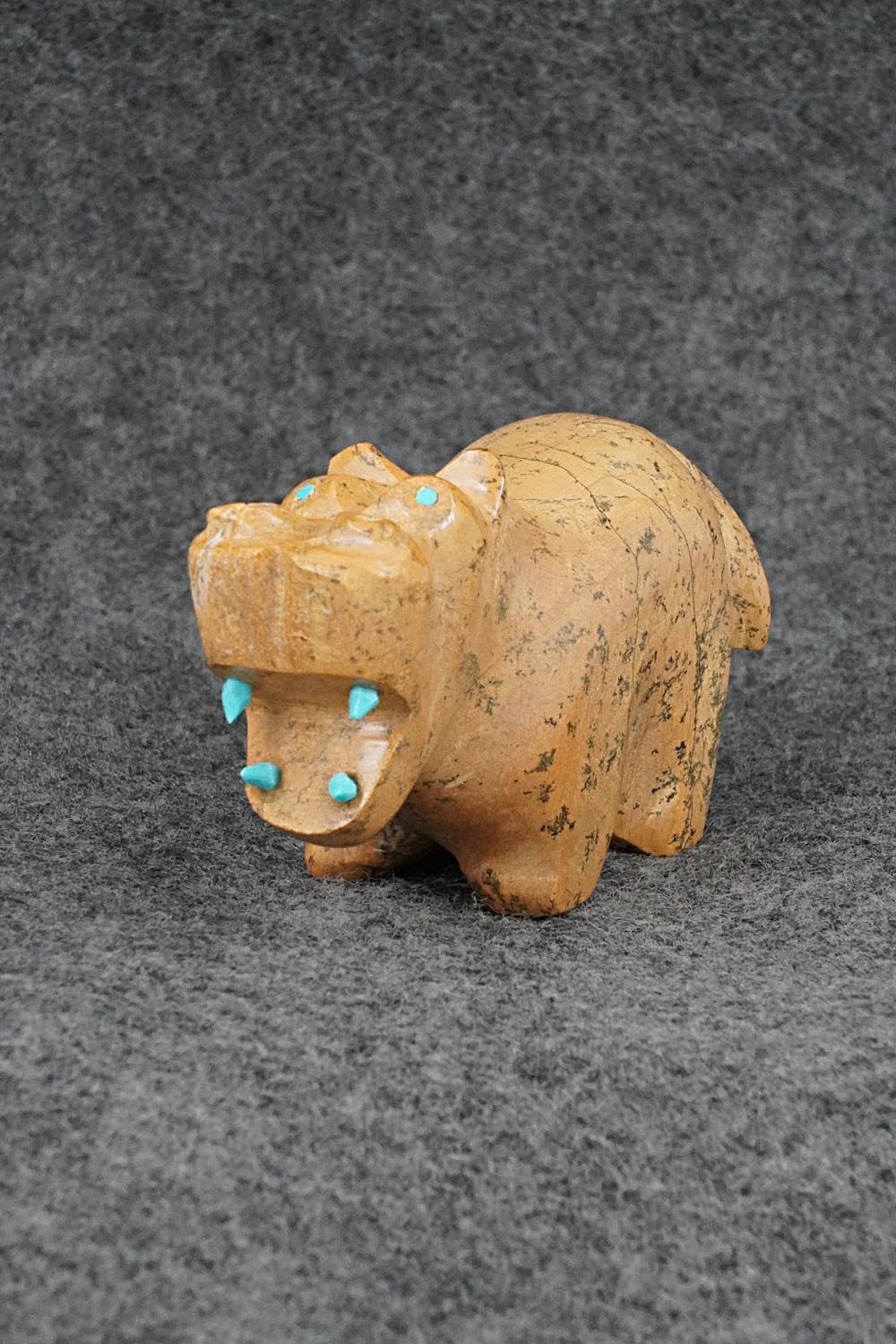 Hippo Zuni Fetish Carving - Enrike Leekya