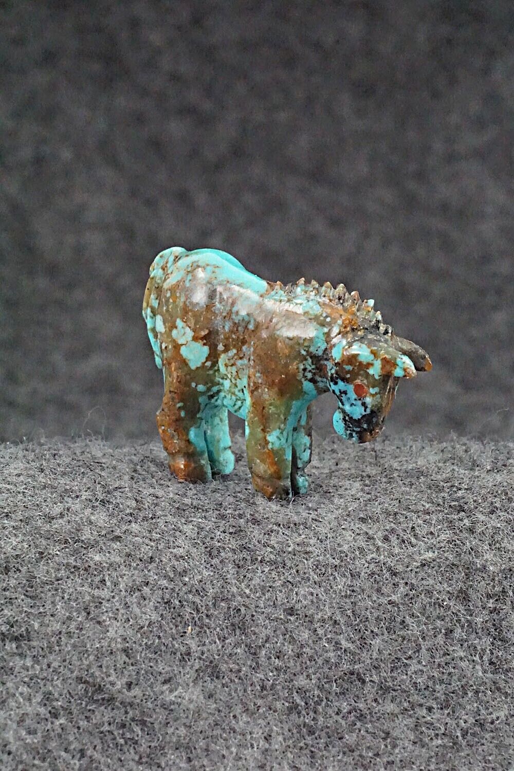 Horse Zuni Fetish Carving - Andres Quandelacy