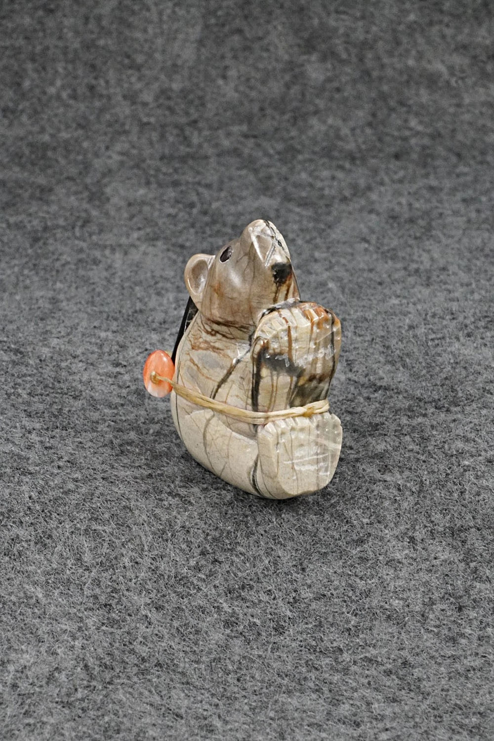 Bear Zuni Fetish Carving - Randy Lucio