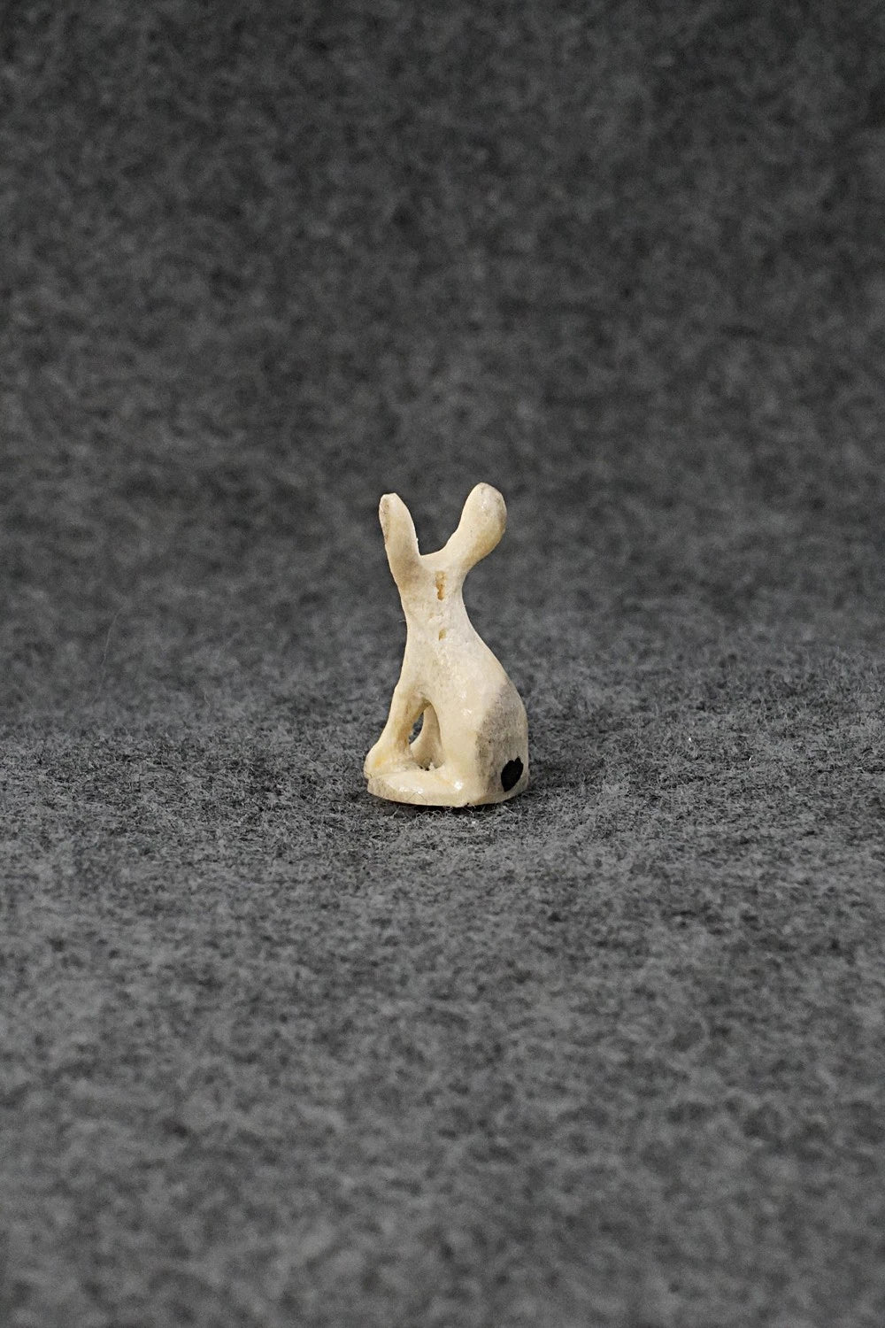 Rabbit Zuni Fetish Carving - Ruben Najera