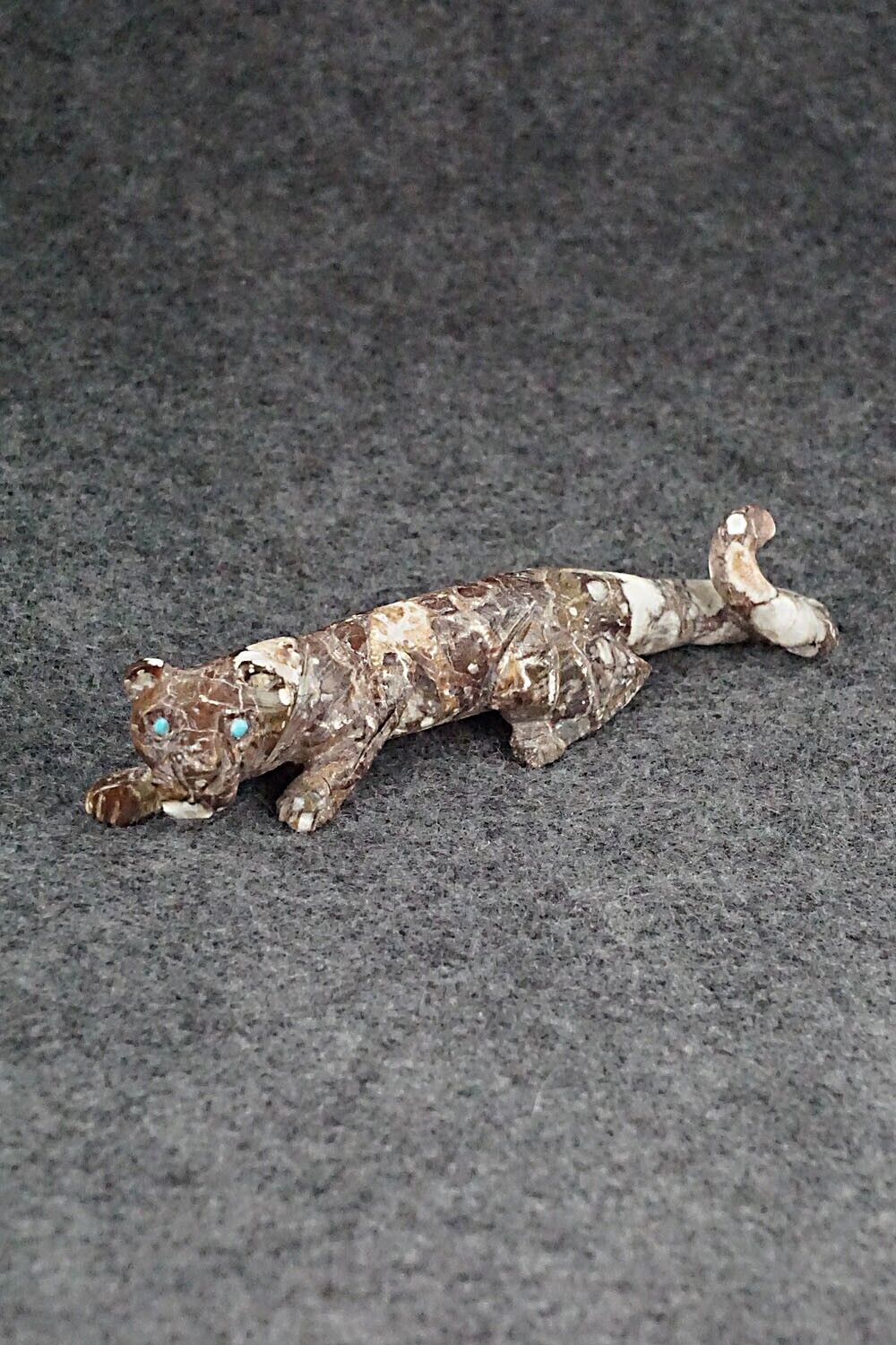 Mountain Lion Zuni Fetish Carving - Lance Cheama
