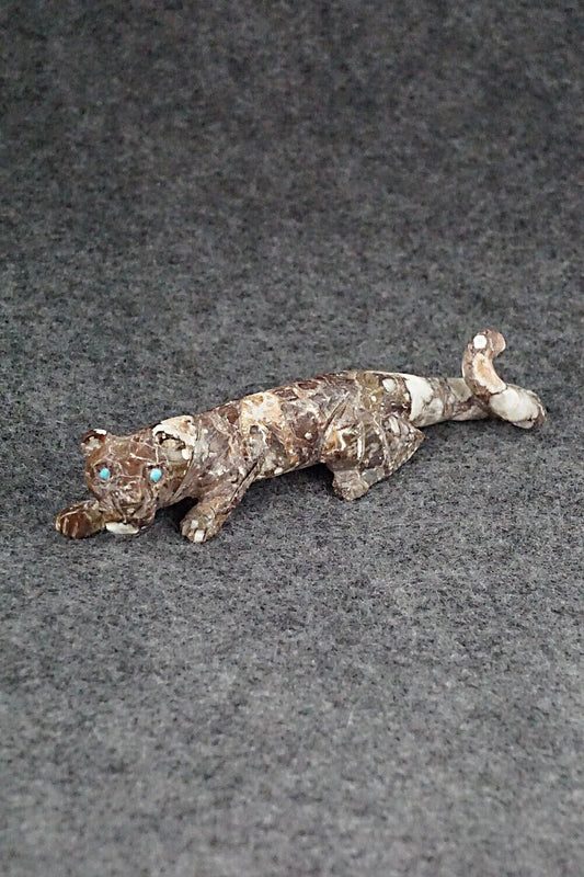 Mountain Lion Zuni Fetish Carving - Lance Cheama