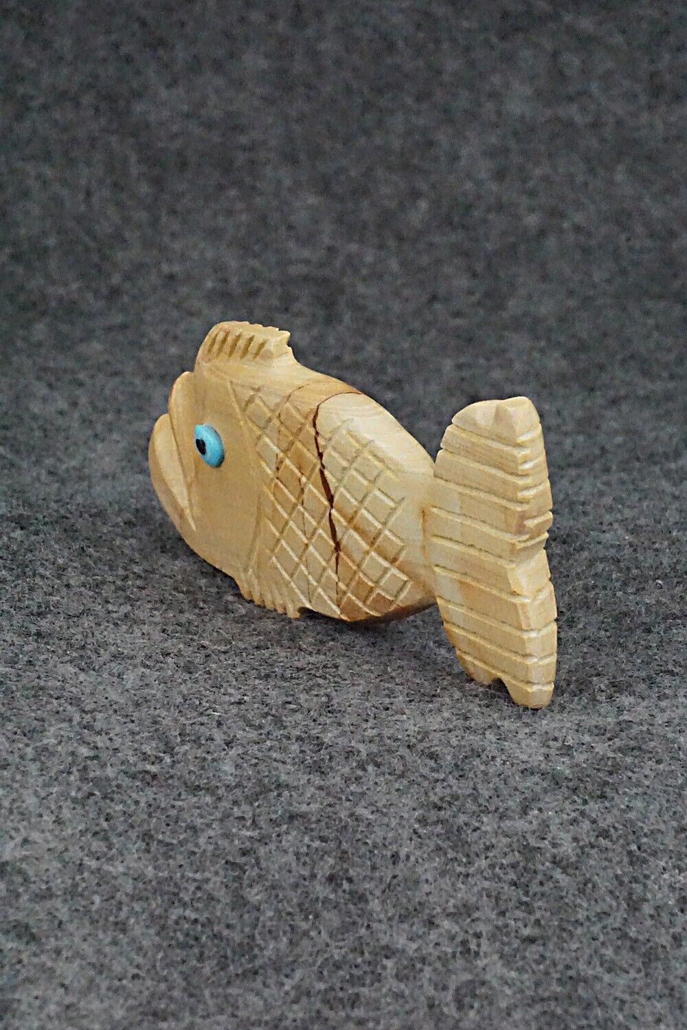 Fish Zuni Fetish Carving - Danette Laate